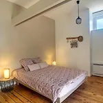 Petite Maison Proche Centre Casa de Férias Bréhal